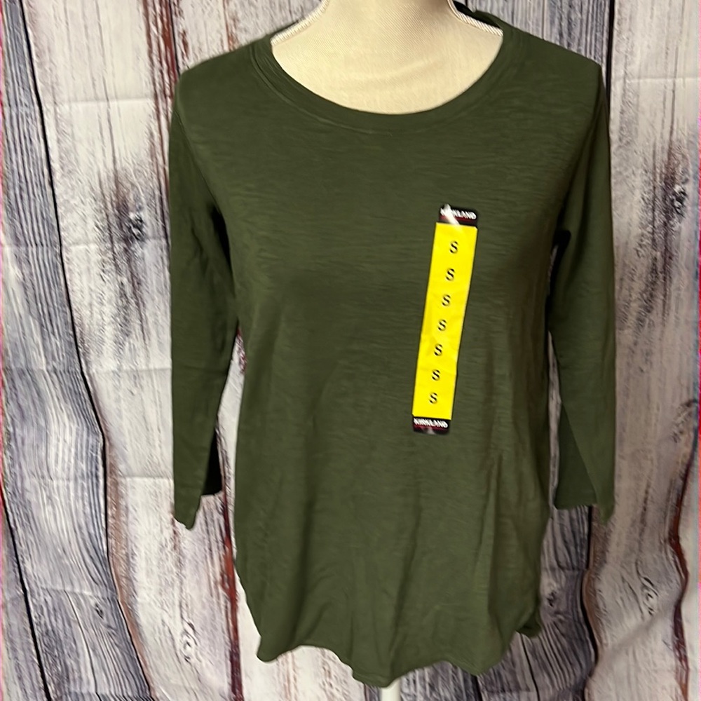 Women’s Kirkland 3/4 sleeve t-shirt olive green XS, S NEW!
